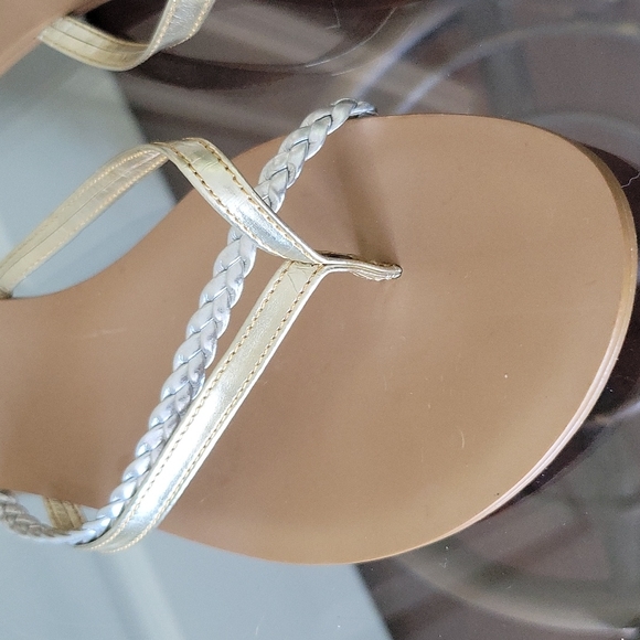 Colin Stuart Gold and Silver Flip Flops - Picture 2 of 7